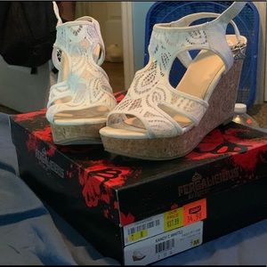 Size 7 fergalicious wedges